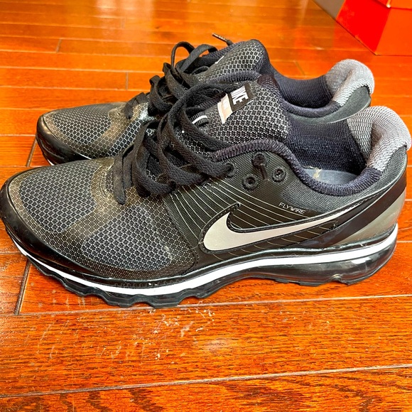 Nike Air Max+ 2010 - Picture 1 of 4